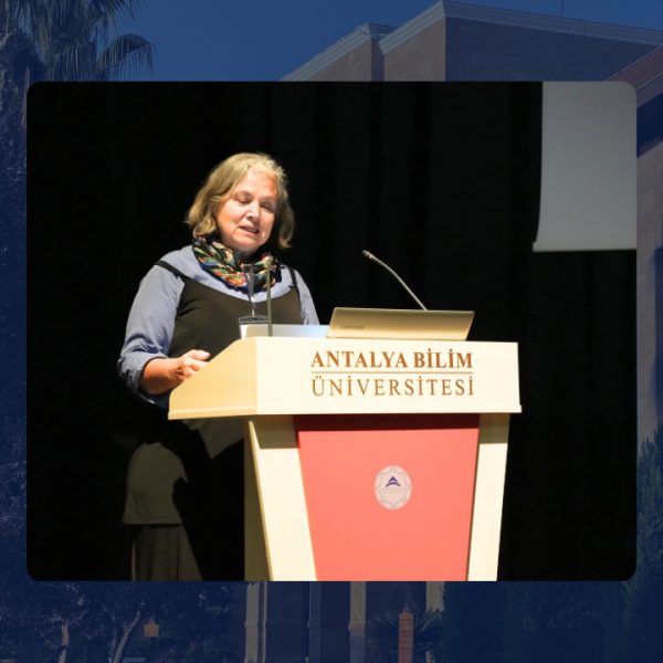 sitd-xx1-lisanustu-konferansi-universitemizde-gerceklestirildi-2682334f4c080e.jpeg