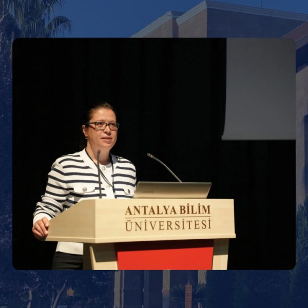 sitd-xx1-lisanustu-konferansi-universitemizde-gerceklestirildi-2682334f4acf06.jpeg